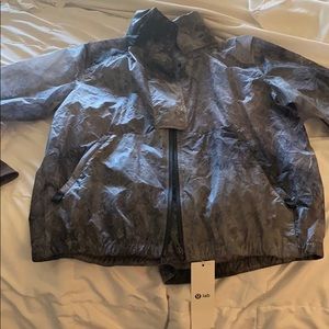 Lululemon Shell